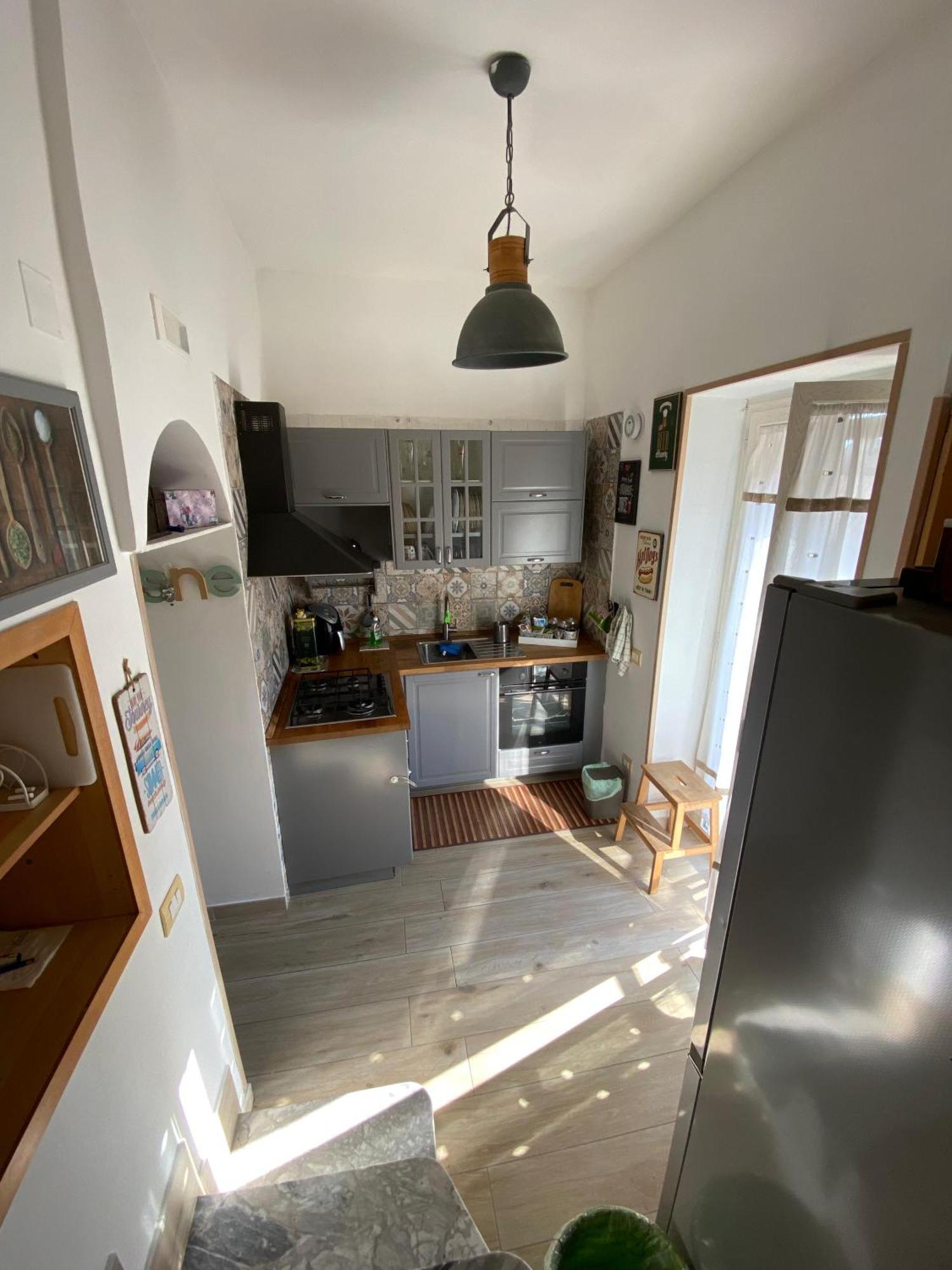 R&f A 50mt Dalla Metro Apartment Naples